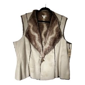 Coldwater Creek. NWT. Faux suede and fur vest.SZ 3X